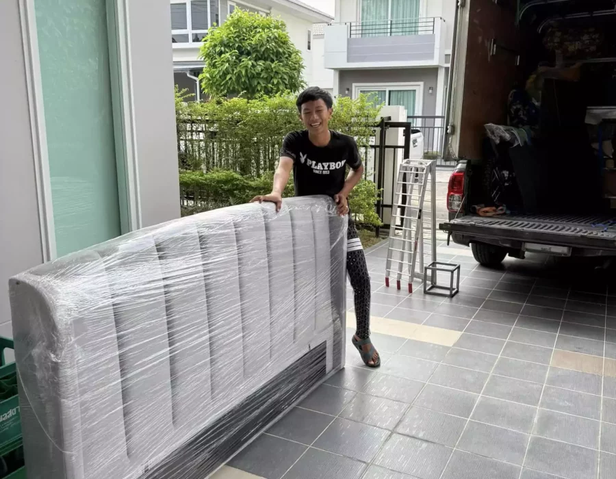 รูปทีมงานย้ายเฟอร์นิเจอร์ รูปทีมงานย้ายเฟอร์นิเจอร์